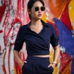 Women's Urban Chic Dark Crop Top and Pants Outfit